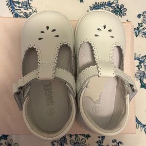 Angel Baby Toddler Mary Jane White Shoes Size 5 NIB